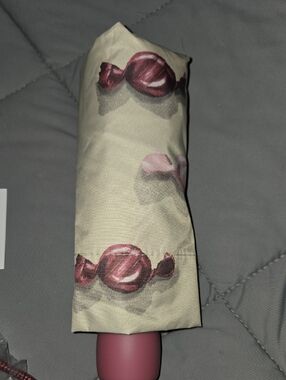 Coach Compact Umbrella in Cream with Pink Candy Print